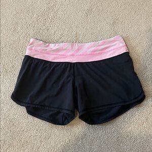 Women's Lululemon 2.5” Speed Up shorts